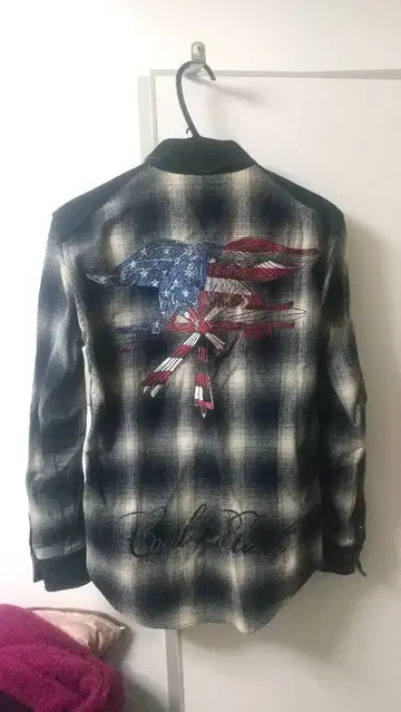 초레어 EXILEATSUSHI 착용 Cool Black 체크 무늬 셔츠