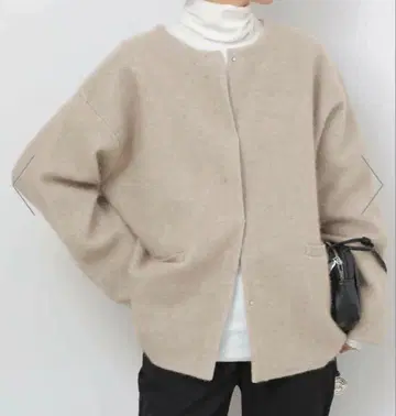 저널 스탠다드 리룸 베이지 가디건 프리 사이즈