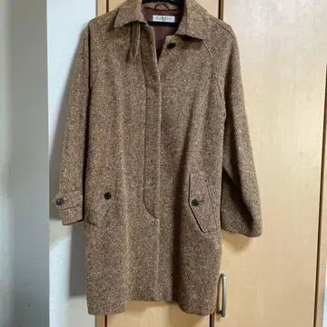 Harriss 트위드 소재 브라운 롱 코트