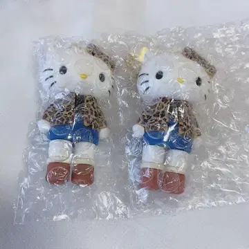 헬로키티전 시크릿 마스코트 참 기모노