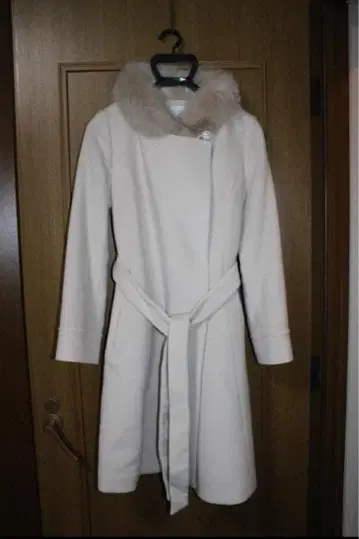 주말 한정 가격 인하! 프로포션 바디 드레싱 퍼 포함 3way 코트