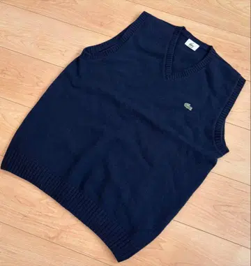 라코스테 울 혼방 니트 베스트 V넥 심플 레이어드