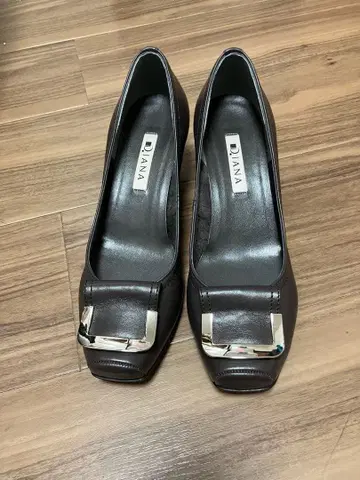 DIANA 펌프스 그레이 23.5cm