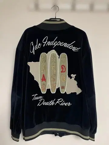 GDC 벨벳 바시티 자켓 벨로아 바시티 자켓 L 사이즈