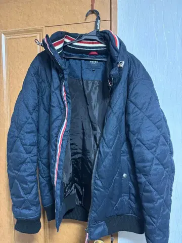 BEAMS HEART 네이비 퀼팅 자켓