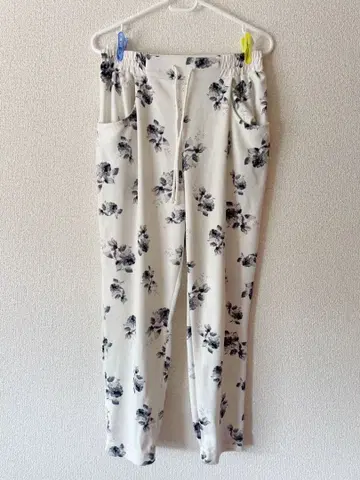 미사용 여성용 바지/캐주얼 팬츠(꽃무늬)