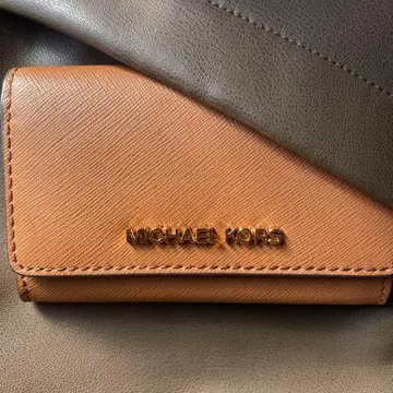 [ 최종 가격 인하 ] MICHAEL KORS 브라운 명함지갑