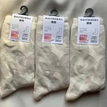 유니클로 마리메꼬 양말