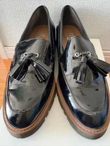 DIANA 블랙 태슬 로퍼 24cm