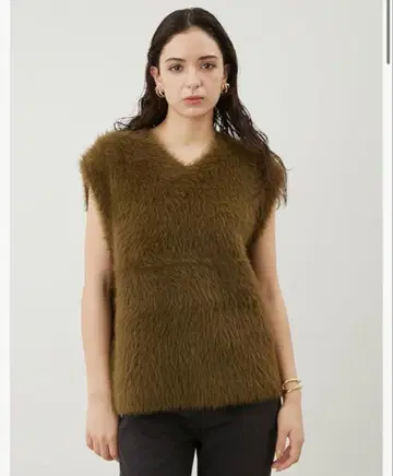 V넥 샤기 니트 베스트