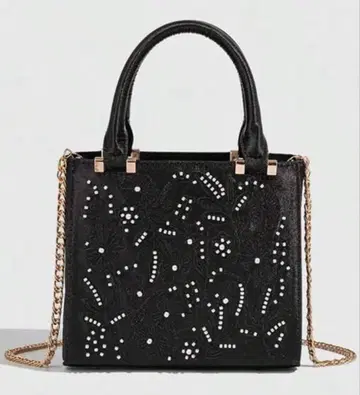비즈 장식 블랙 핸드백