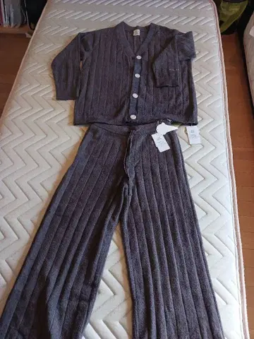 기프트용 BOX 포함. GELATO PIQUE 리브 룸웨어 세트 그레이