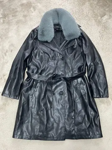 가죽 더블 브레스트 코트 퍼 카라 부착