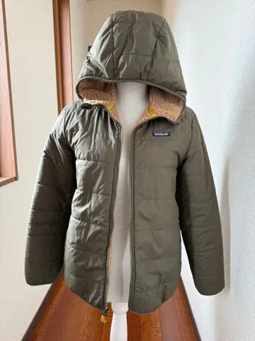 Patagonia 후드 부착 자켓 올리브 그린