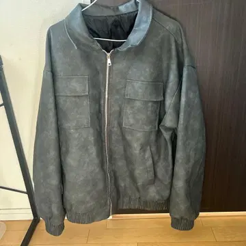 그레이 합성 피혁 집업 자켓