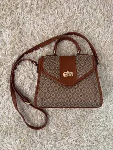 MOUSSY 브라운 패턴 숄더백