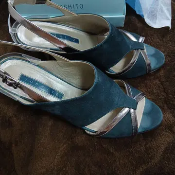 YOSHITO 다크 그린 오픈토 하이힐