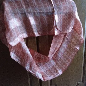 밀라숀 베이지 요코하마 실크 루프 스톨 하트