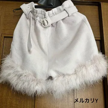 HoneyCinnamon 퍼 달린 핑크 숏팬츠