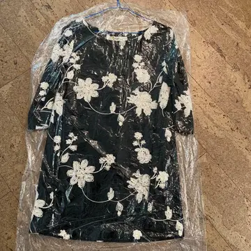 WR Joias 꽃무늬 자수 7부 소매 원피스