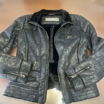ZARA 블랙 페이크 가죽 자켓