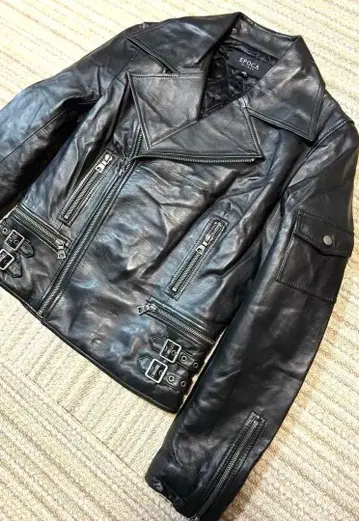EPOCA 40 블랙 라이더 자켓 라무 가죽