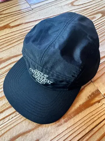 ANTI COUNTRY CLUB 5패널 캡 블랙