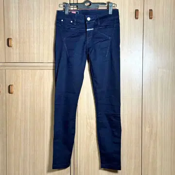 네이비 스키니 팬츠 프론트 포켓 부착