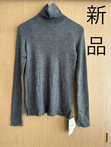 새상품 미라 오웬 그레이 터틀넥 니트