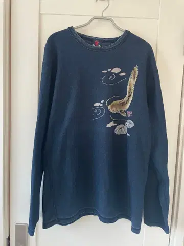 쿠라 이터널 비추쿠라시키 공방 긴팔 티셔츠