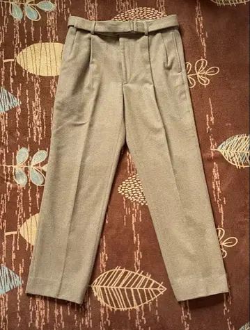 새상품급 [ AURALEE ] 울 캐시미어 플란넬 팬츠 사이즈 3 브라운