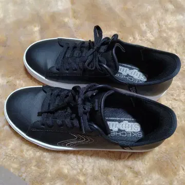 SKECHERS Slip-Ins 블랙