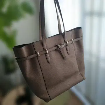 [컨디션 최상] FURLA 브라운 가죽 토트백