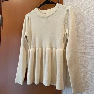 그린 라벨 릴랙싱 아이보리 리브 긴팔 상의