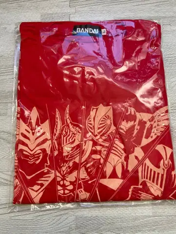 미사용 새상품 가면라이더 발바서울 프리미엄 SURVIVE T셔츠