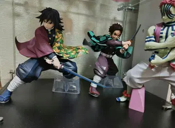 제일복권 귀멸의 칼날 토미오카 기유 카마도 탄지로 피규어 박스 있음