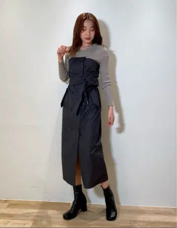 [ 미사용 ] SNIDEL 베어 트렌치 도킹 원피스