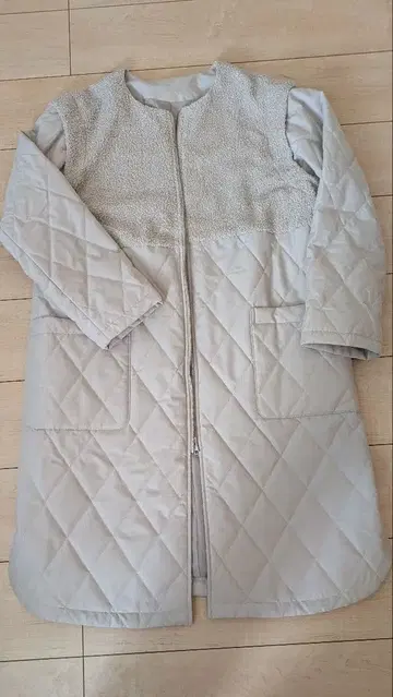 그레이 베이지 퀼팅 자켓 롱 기장 L