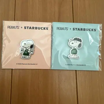 미개봉 새상품 스벅 x 스누피 핀 배지 블루 핑크 2개 세트