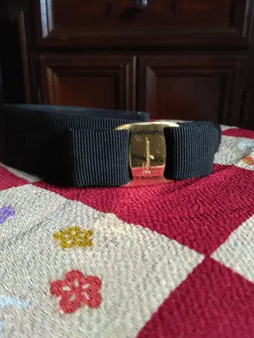 페라가모 블랙 리본 머리띠