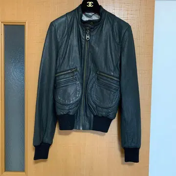 DOMA 그레이 가죽 자켓