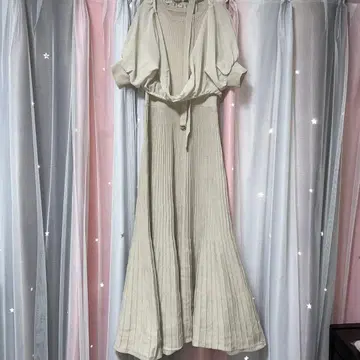 아이보리 플리츠 원피스 S 사이즈