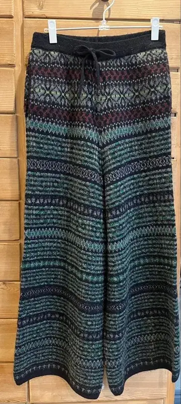 새상품급 45R 포티파이브알 자카드 니트 카우친 팬츠