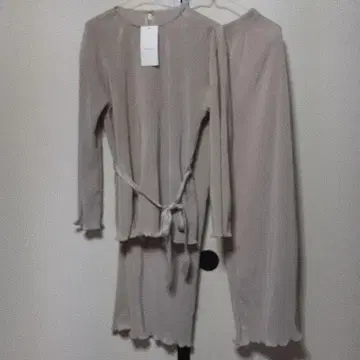 베이지 리브 셋업