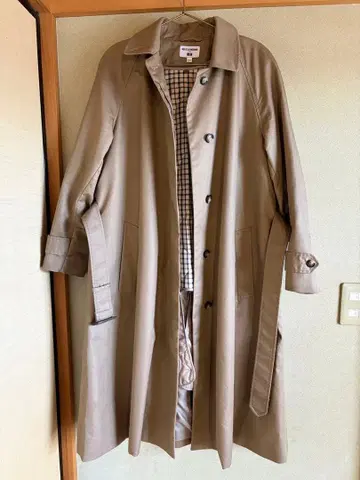 UNIQLO x INES DE LA FRESSANGE 트렌치 코트