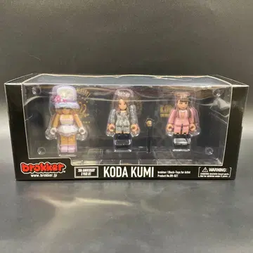 미개봉 코다 쿠미 brokker 베어브릭