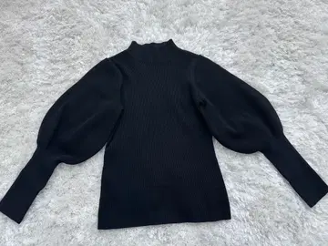 Noble 블랙 퍼프 슬리브 긴팔