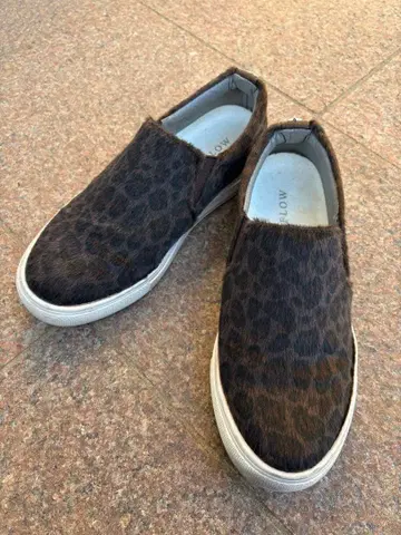 레오파드 무늬 BAY FLOW 슬립온