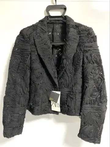 재고 세일 미사용 ZARA 블랙 테일러드 자켓 M