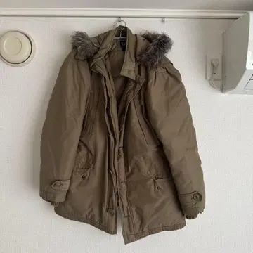 GAP 카키 다운 자켓